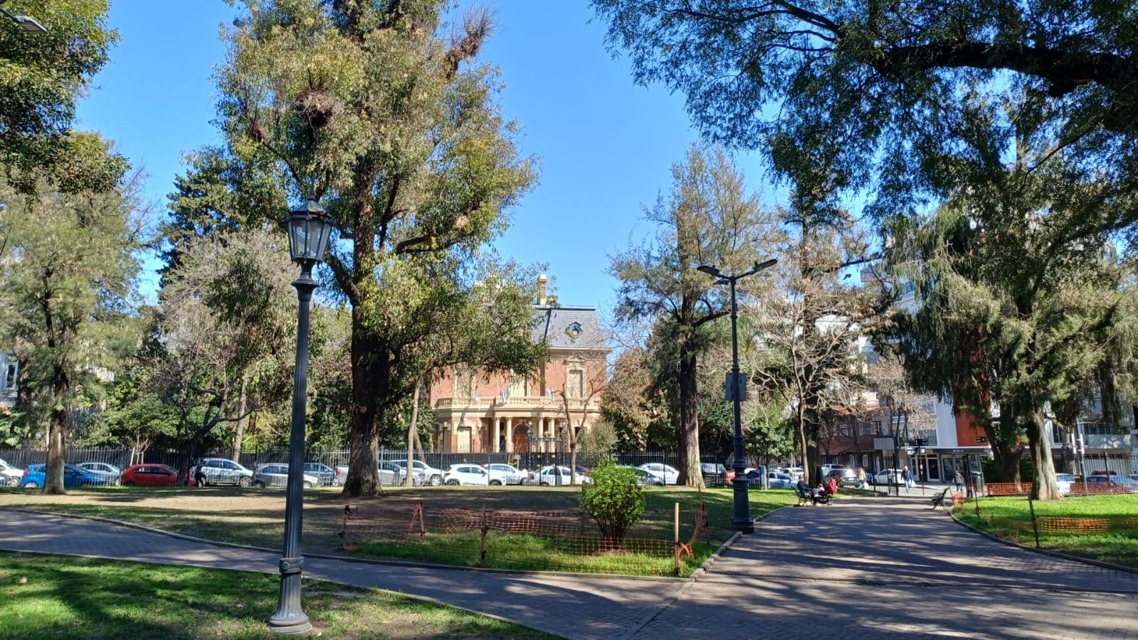 Plaza Castelli