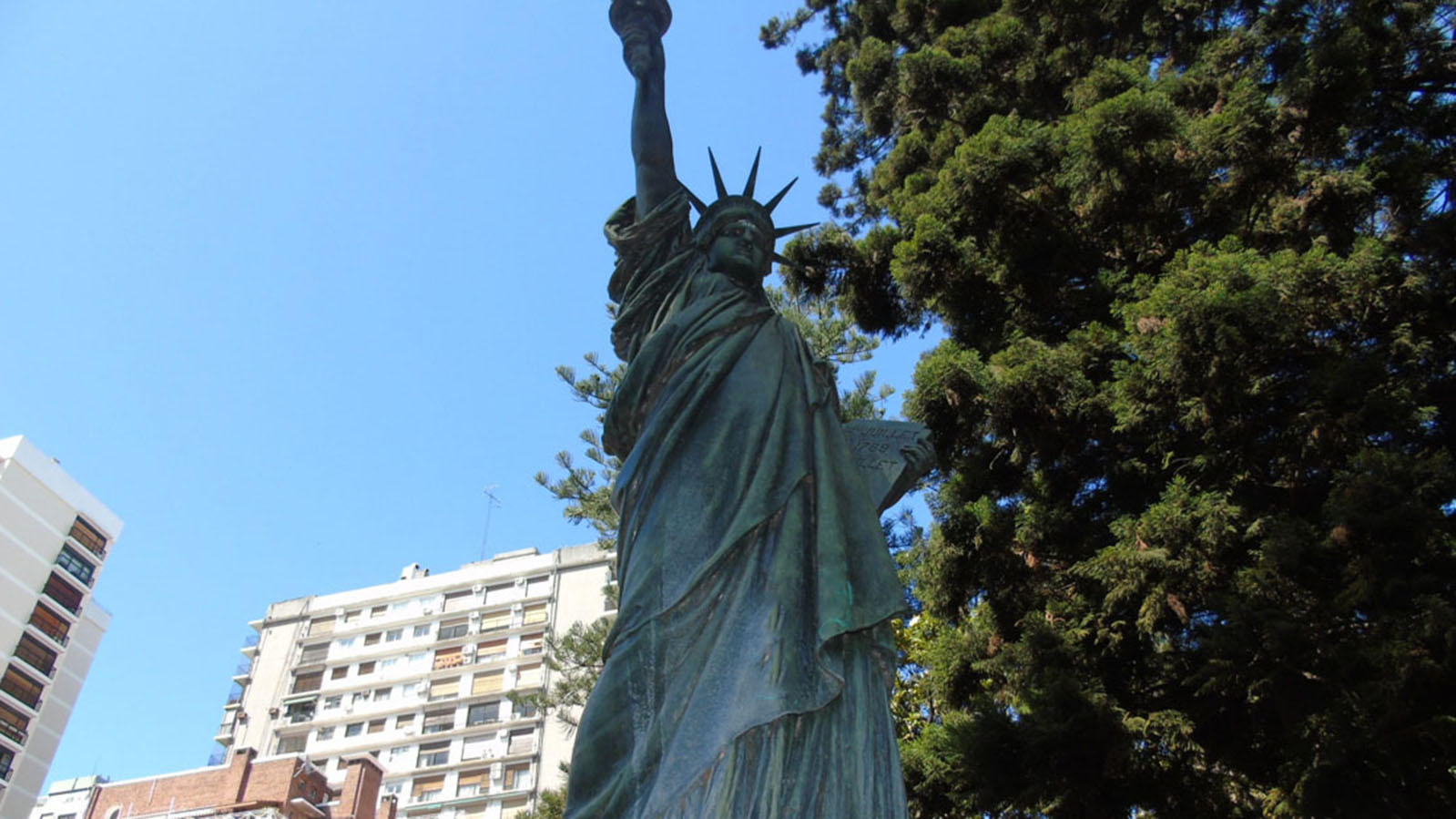 Plaza Barrancas de Belgrano