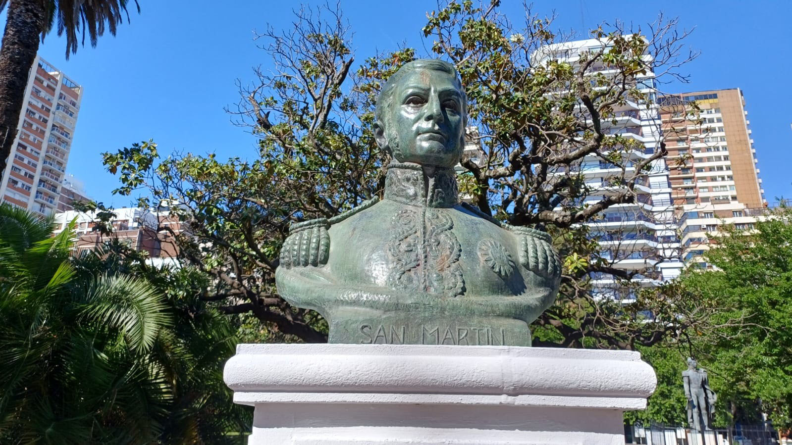 Plaza Barrancas de Belgrano