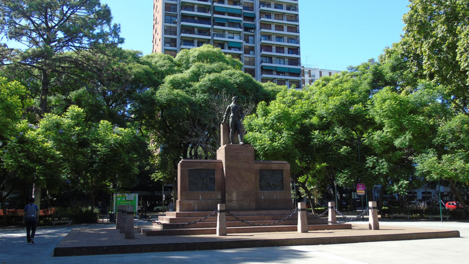 Plaza Manuel Belgrano