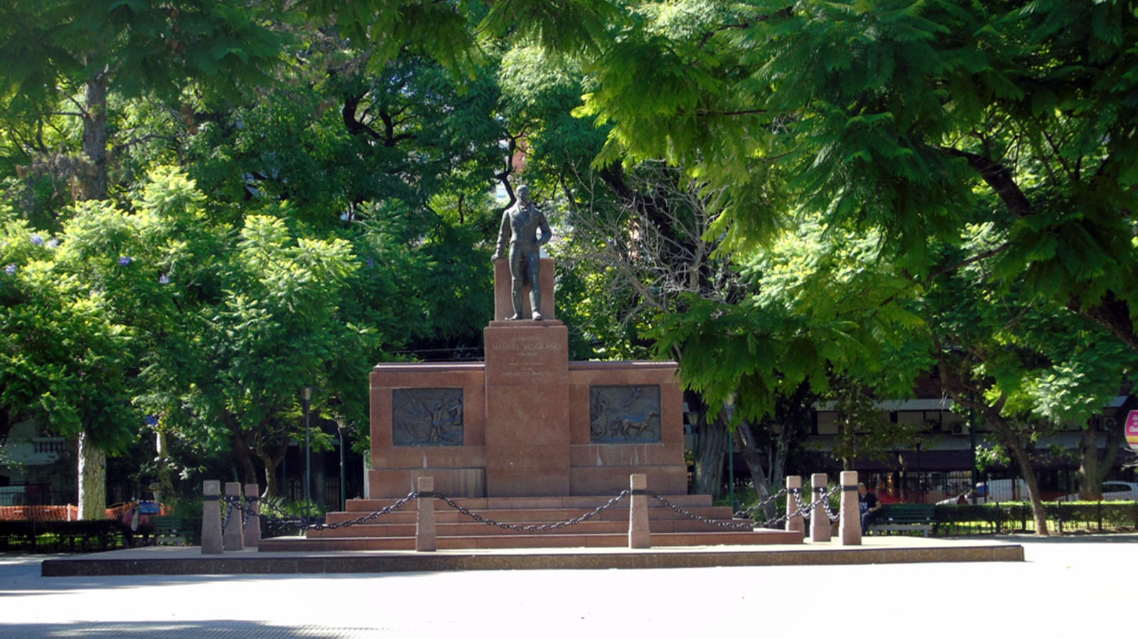 Plaza Manuel Belgrano