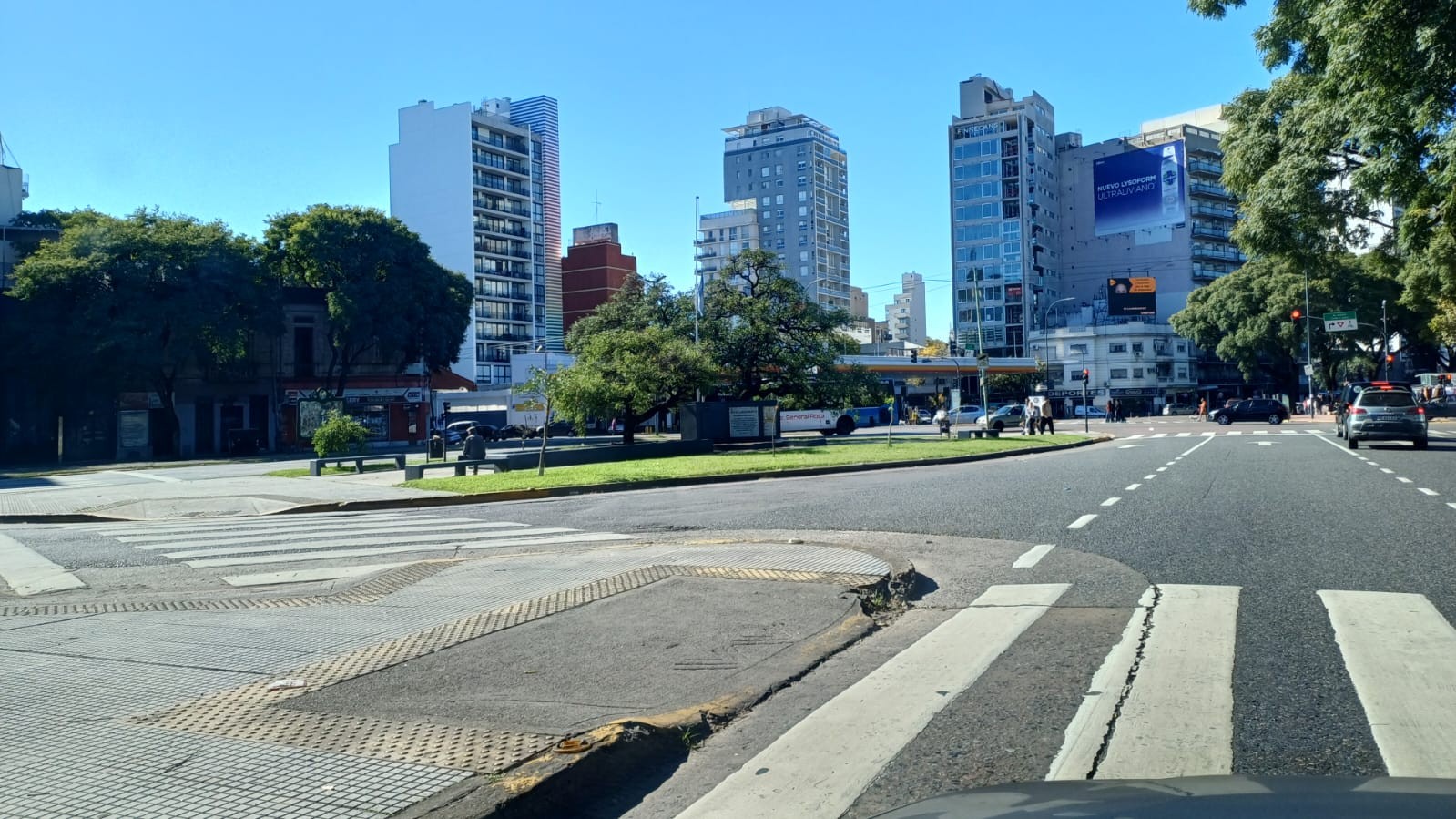 Av. Corrientes y Jorge Newbery