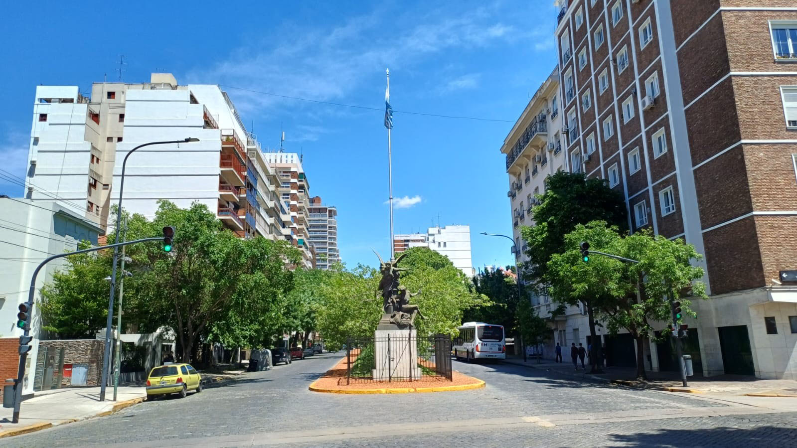 Cantero Central Paseo República de Filipinas