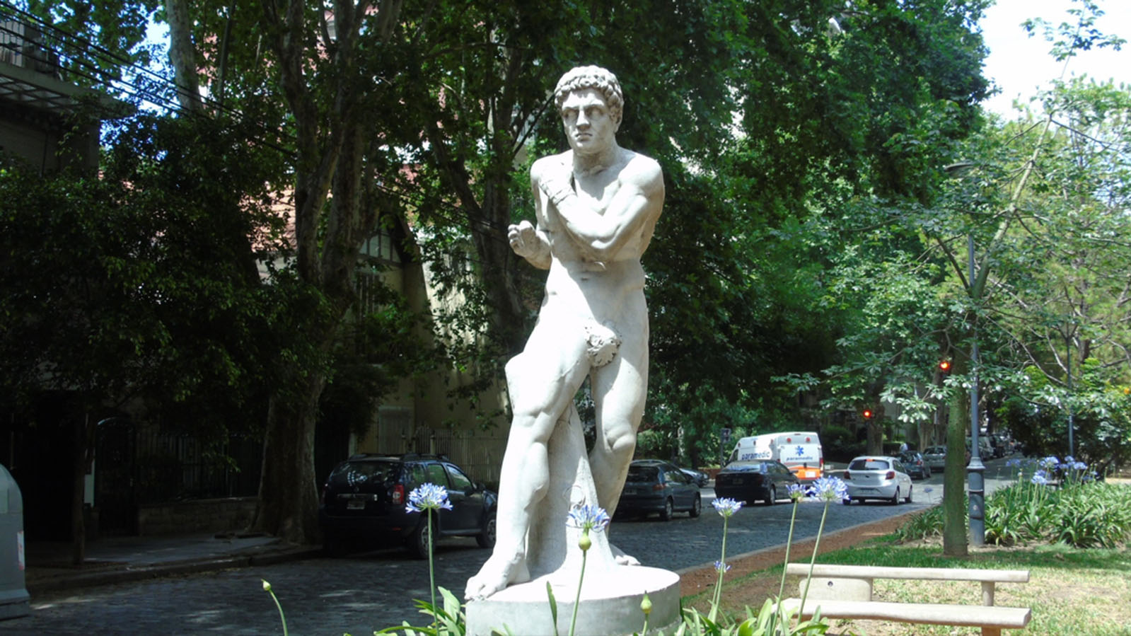 Cantero Central Paseo República de Filipinas