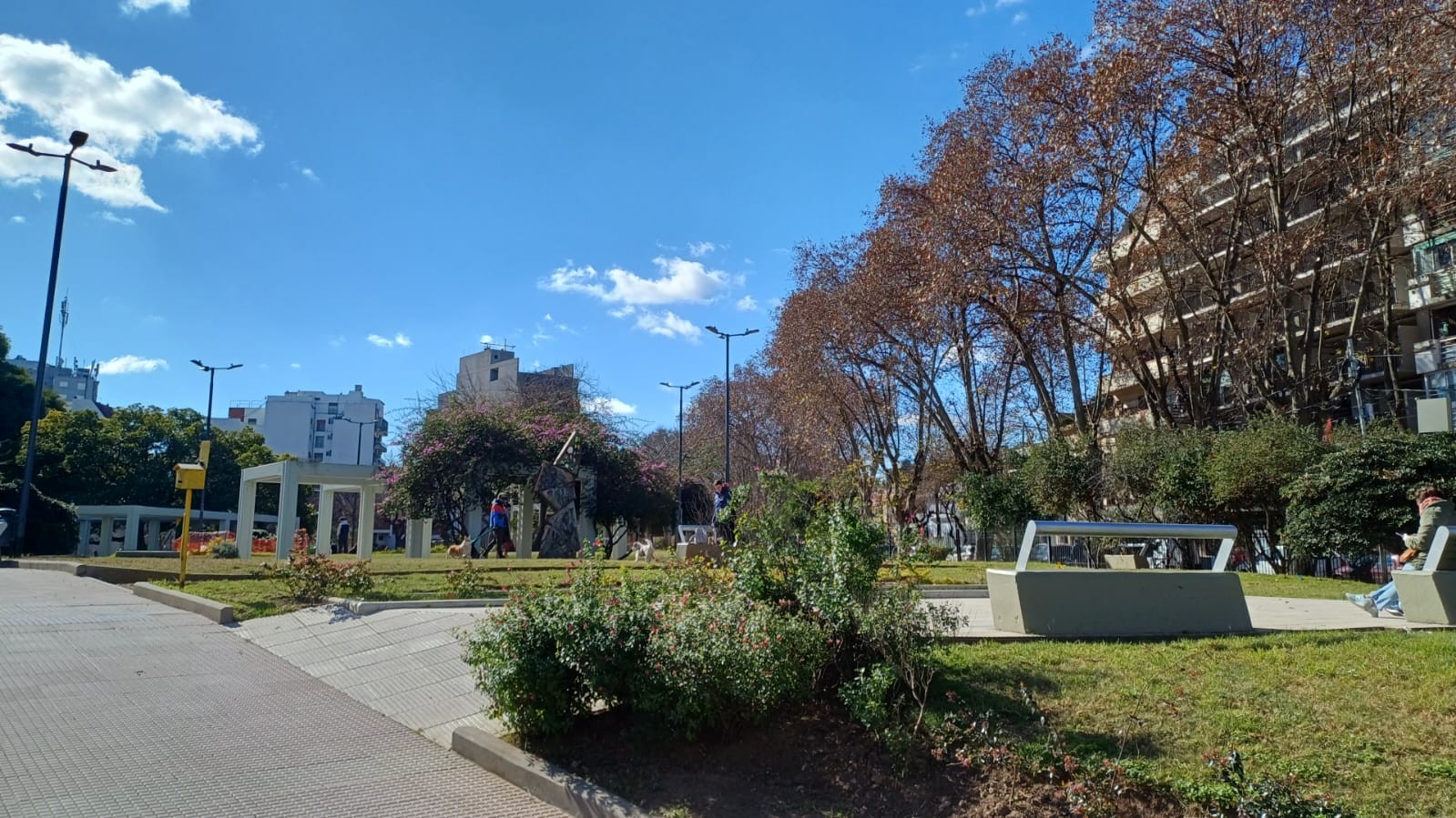 Plaza San Miguel de Garicoits