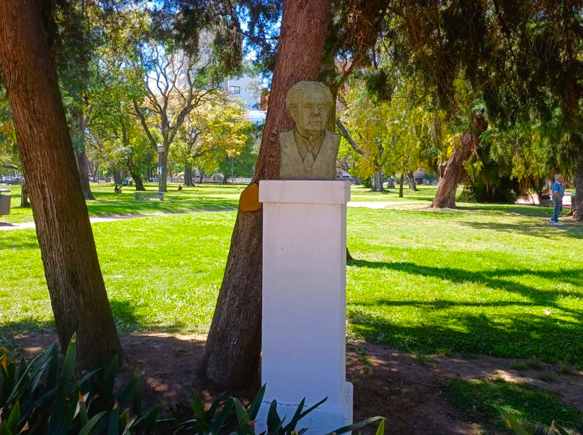 Dr. Joaquín Castellanos
