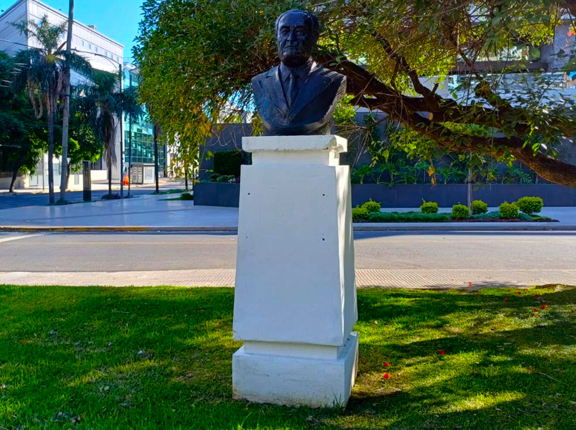 Homenaje a Haya de la Torre