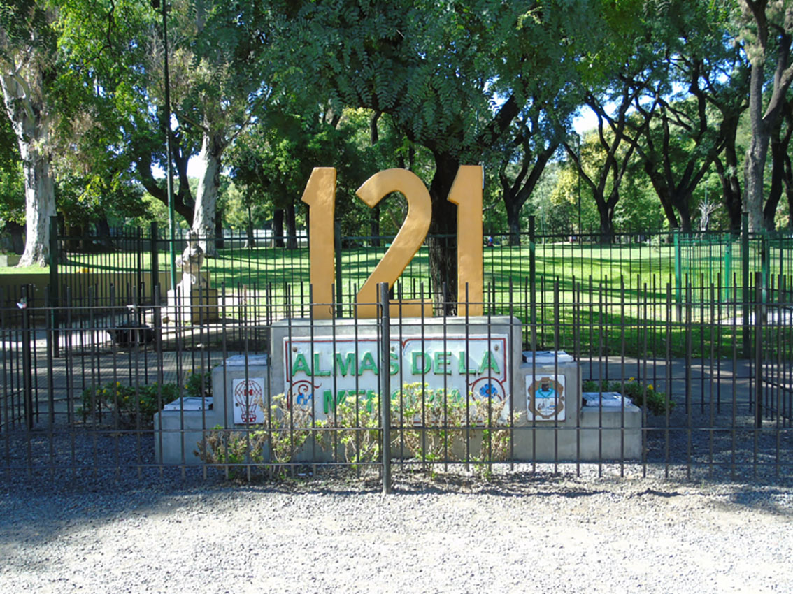 121 Almas de la Memoria