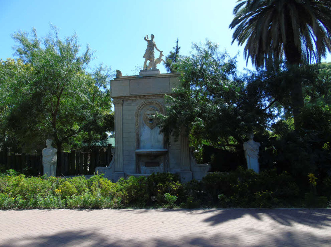 Fuente Diana Cazadora