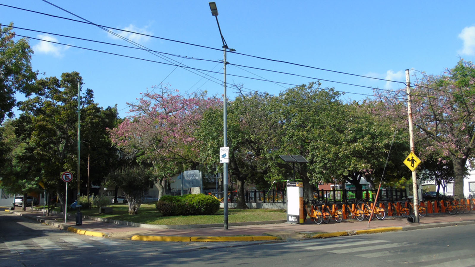 Plaza Brian Aguinaco
