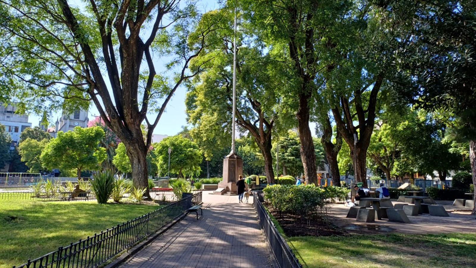 Plaza Vélez Sársfield