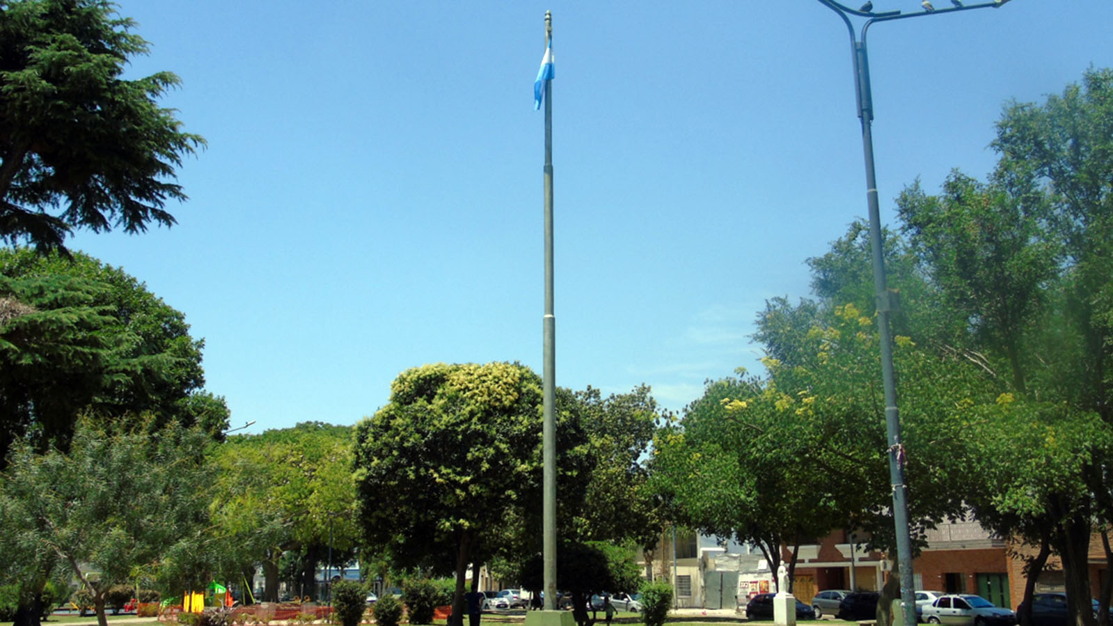 Plaza Dr. Onésimo Leguizamón