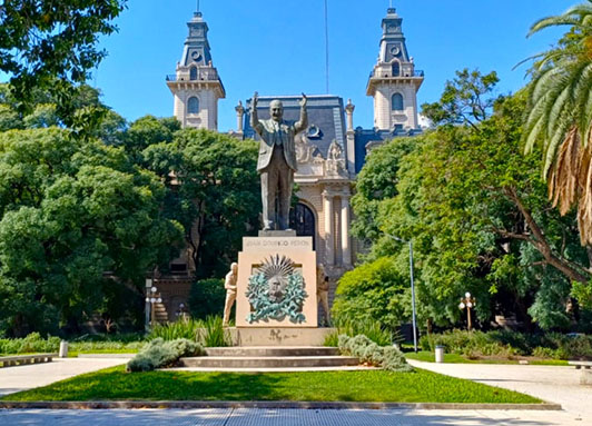 Plaza Juan Domingo Perón