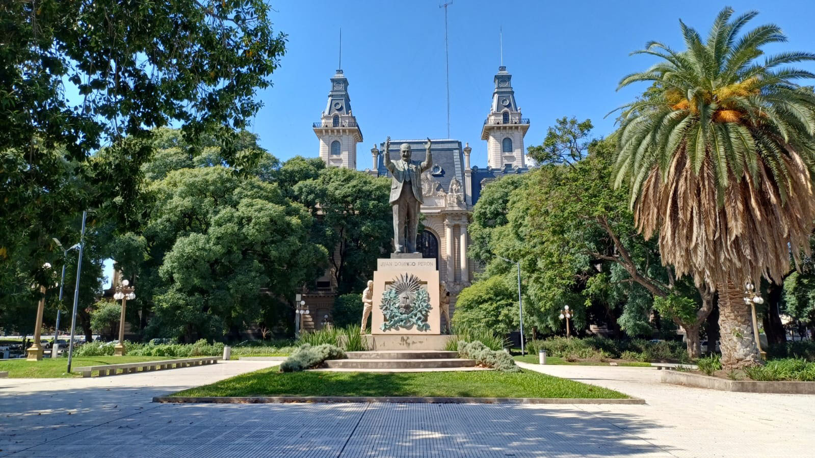  Plaza Pres. Juan D. Perón