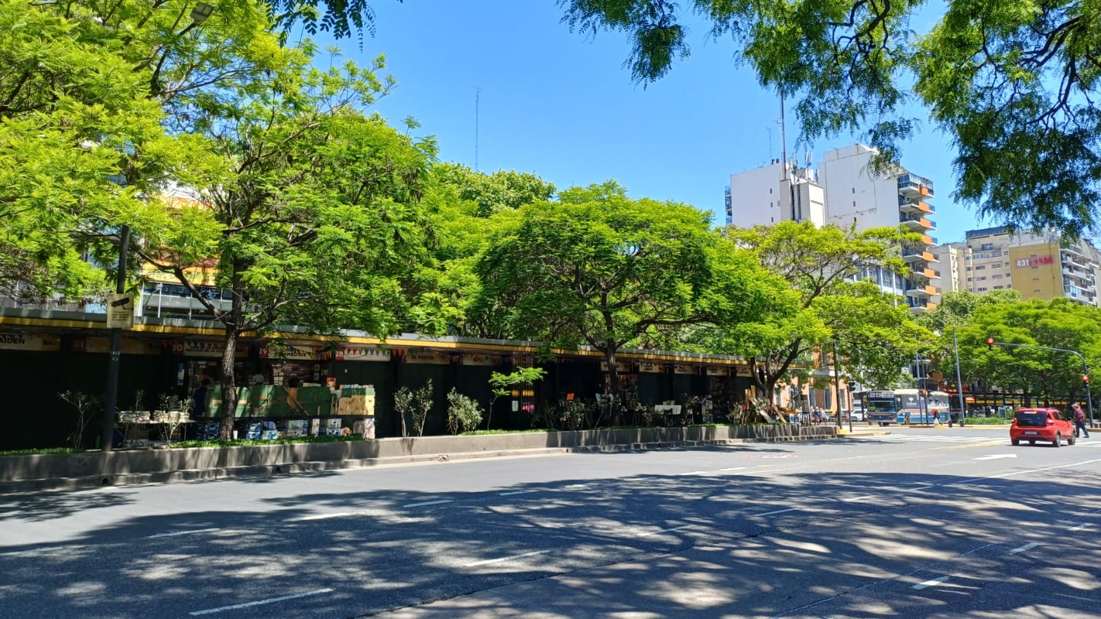 Cantero Central Anibal Troilo