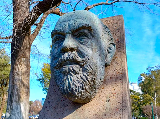 Reyes, Alfonso