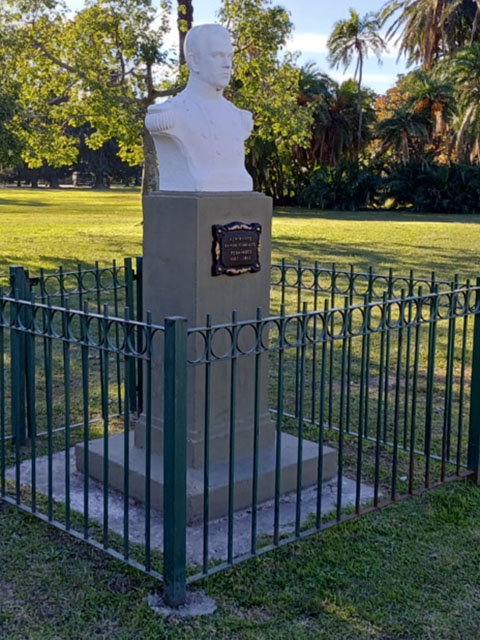 Almirante Ramón González Fernández