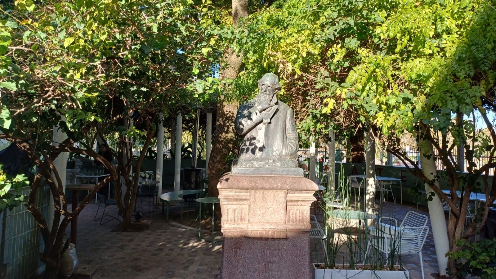 Plaza Brig. Gral. Juan F. Quiroga