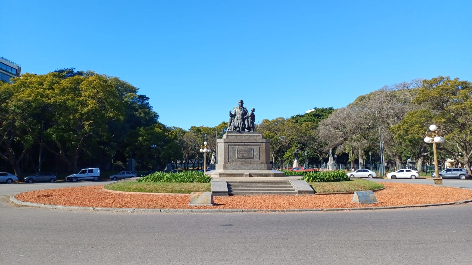 Plaza Grand Bourg