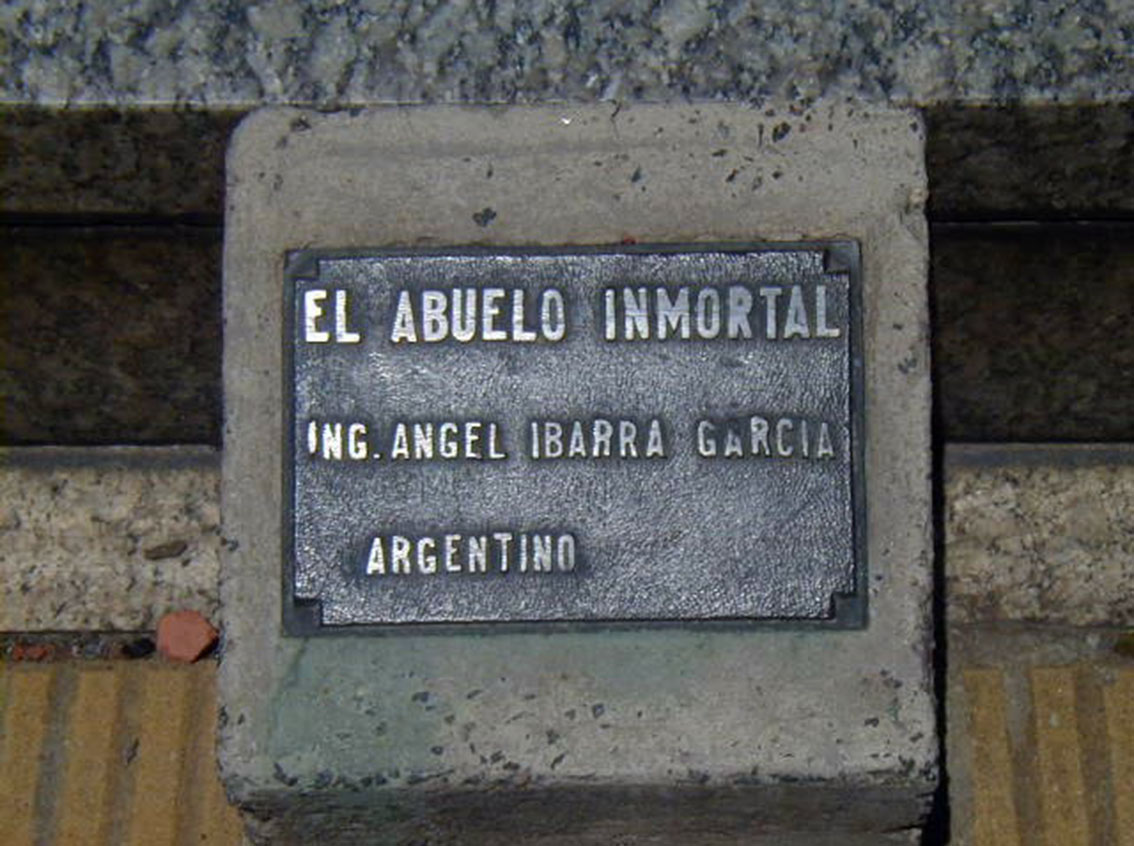El Abuelo Inmortal
