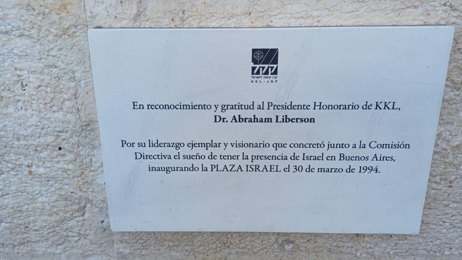 Placa 2 Dr. Abraham Liberson