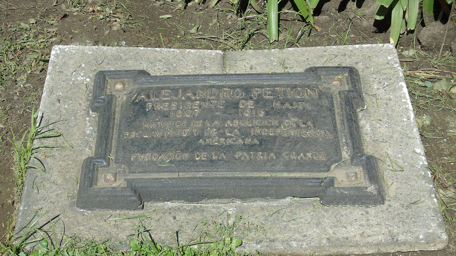 Plazoleta Alejandro Petión