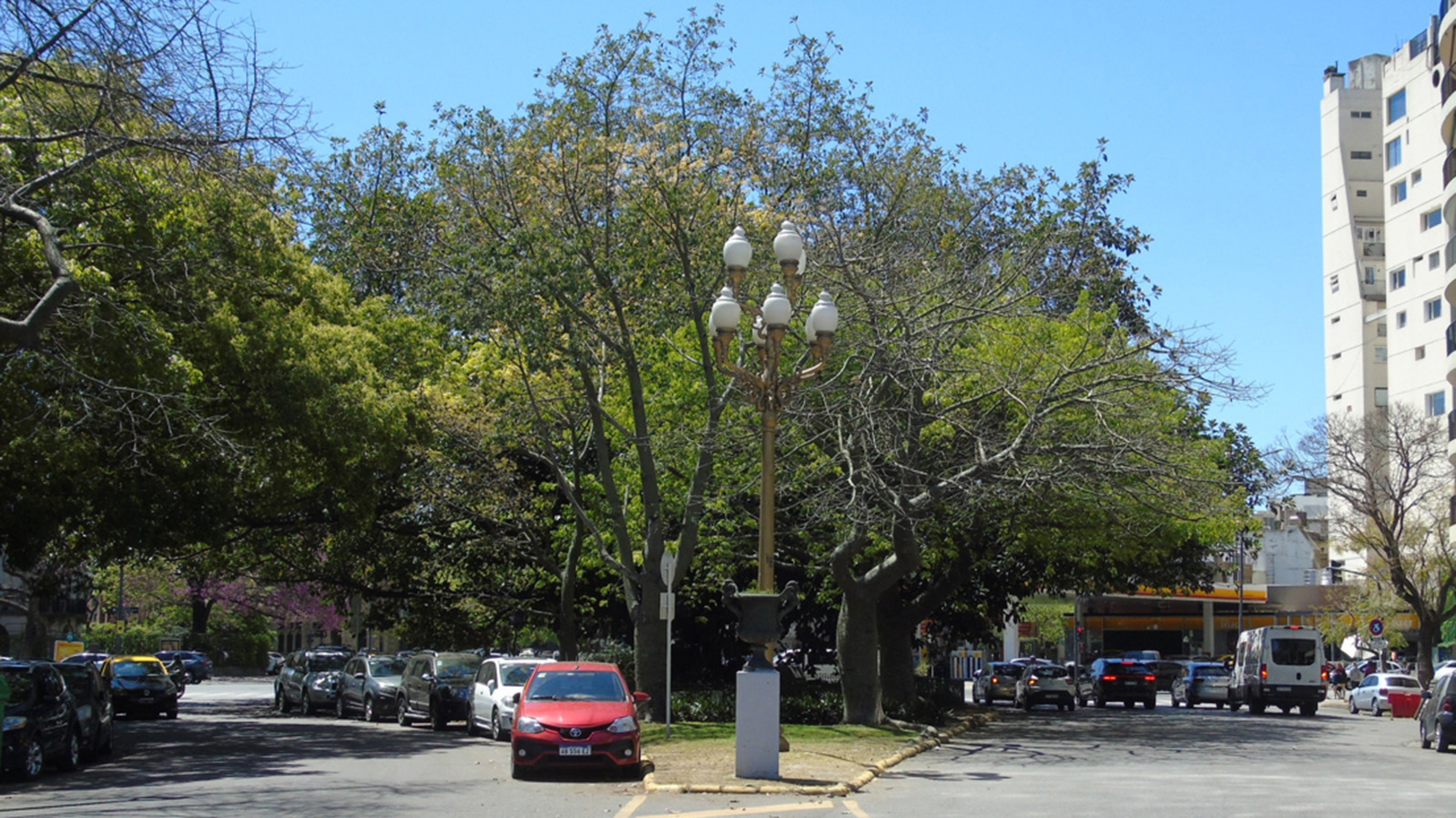 Plazoleta Tte. Gral. Eduardo Racedo