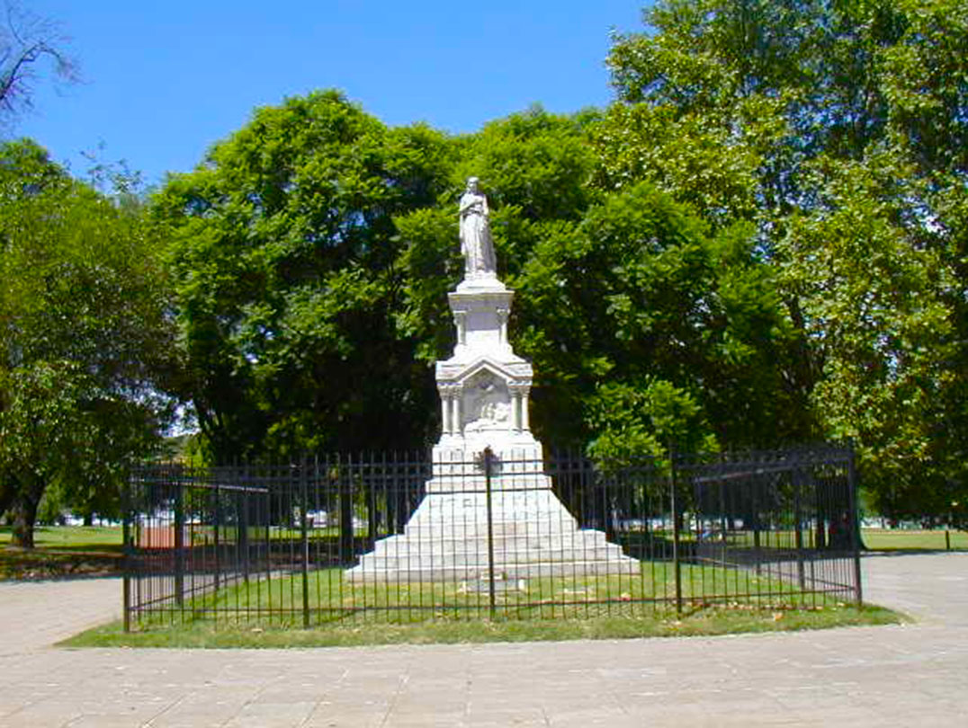 A las Víctimas de la Fiebre Amarilla