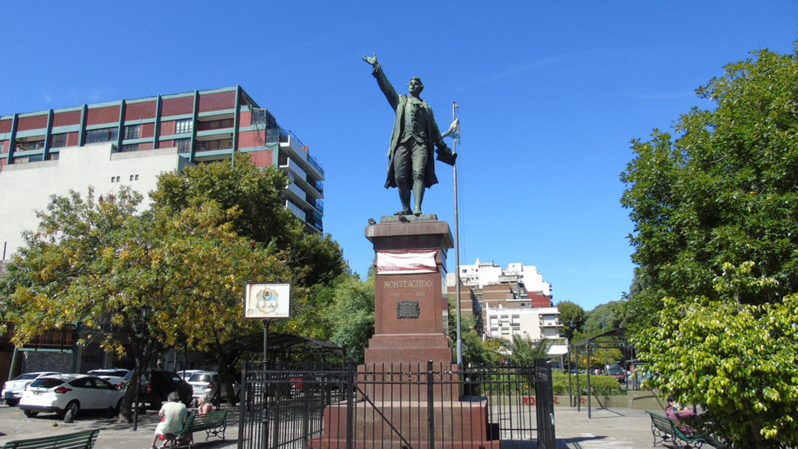 Plaza Cnel. Pringles