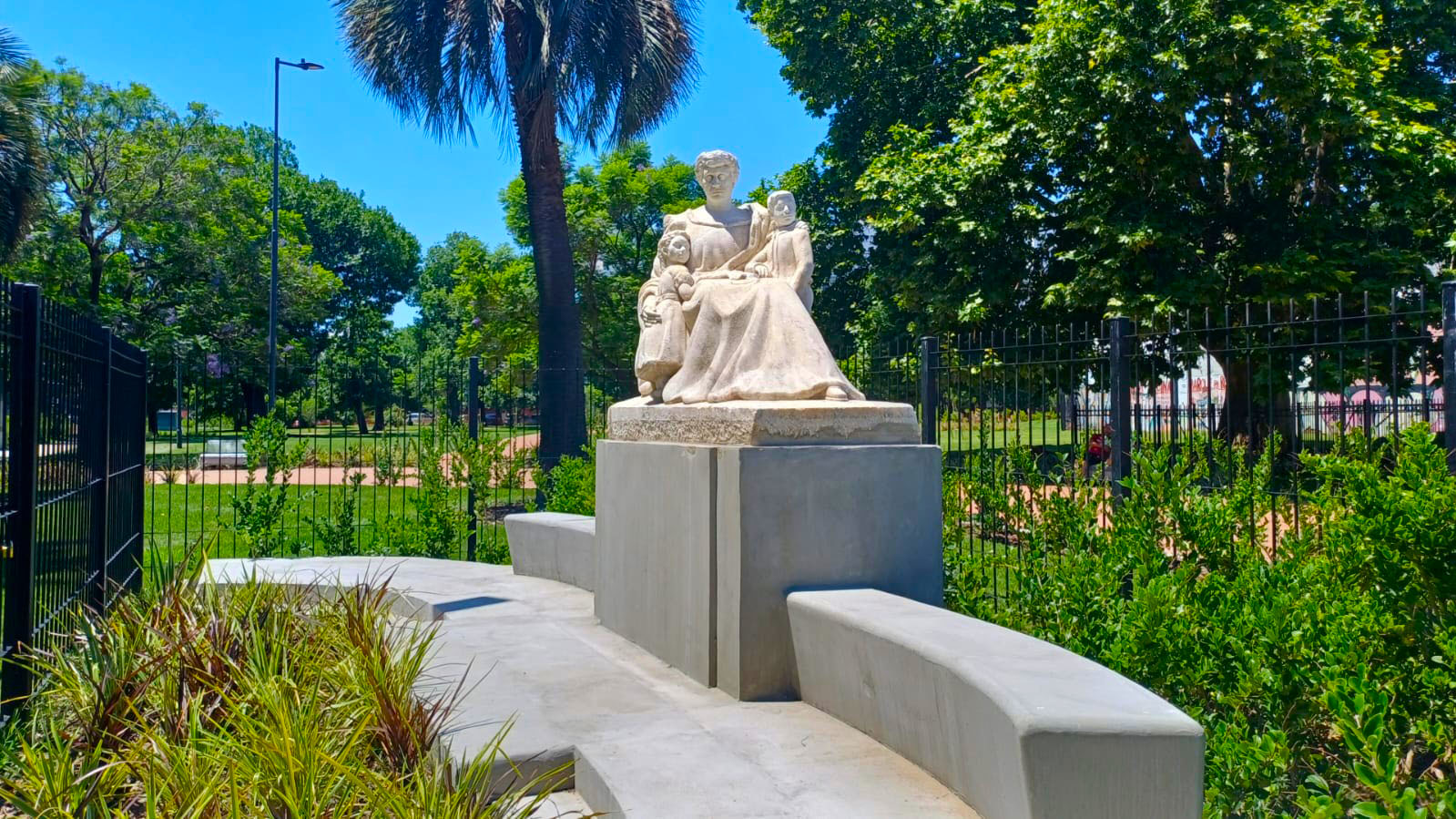 Parque J. E. Uriburu