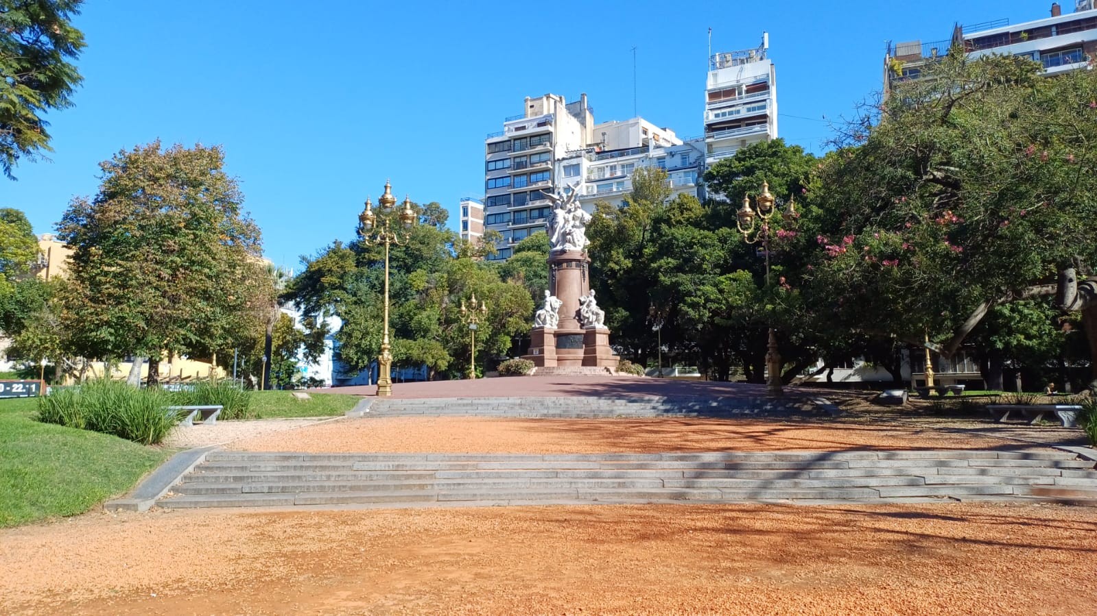 Plaza Francia
