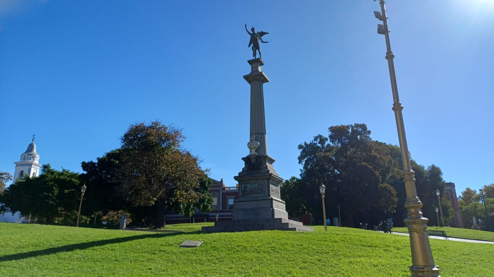 Int. Alvear