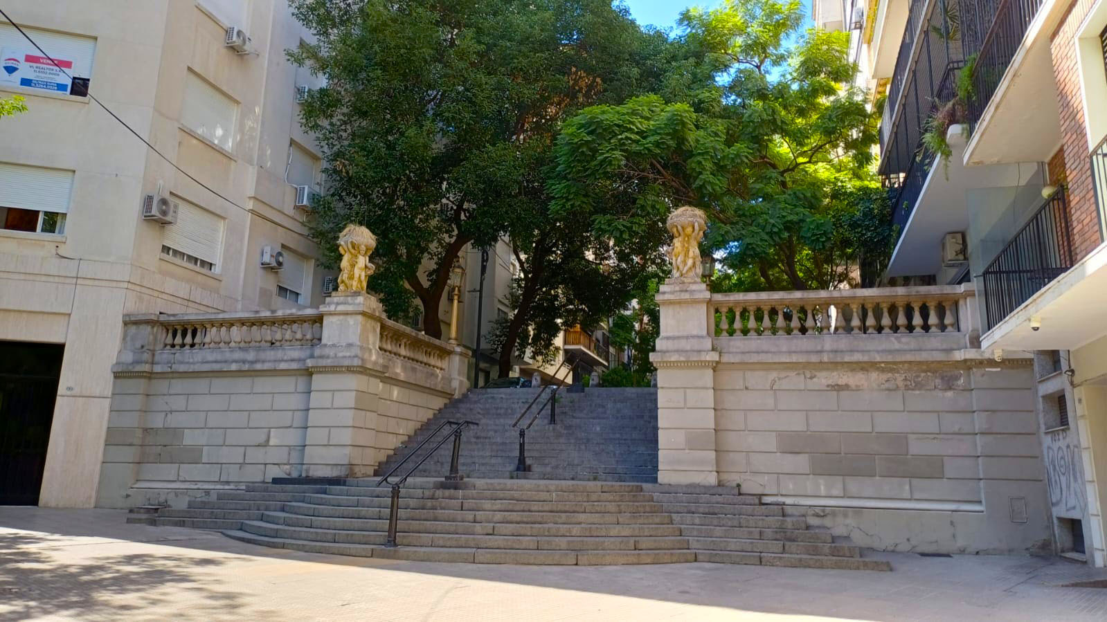 Balaustrada (Copérnico y Galileo)