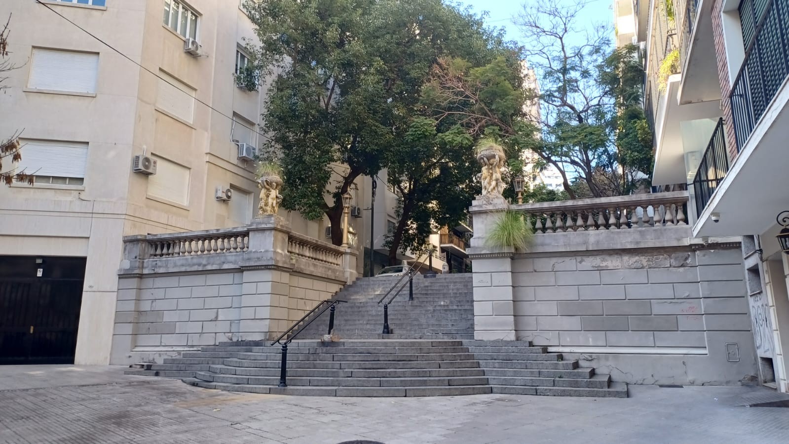 Balaustrada (Copérnico y Galileo)