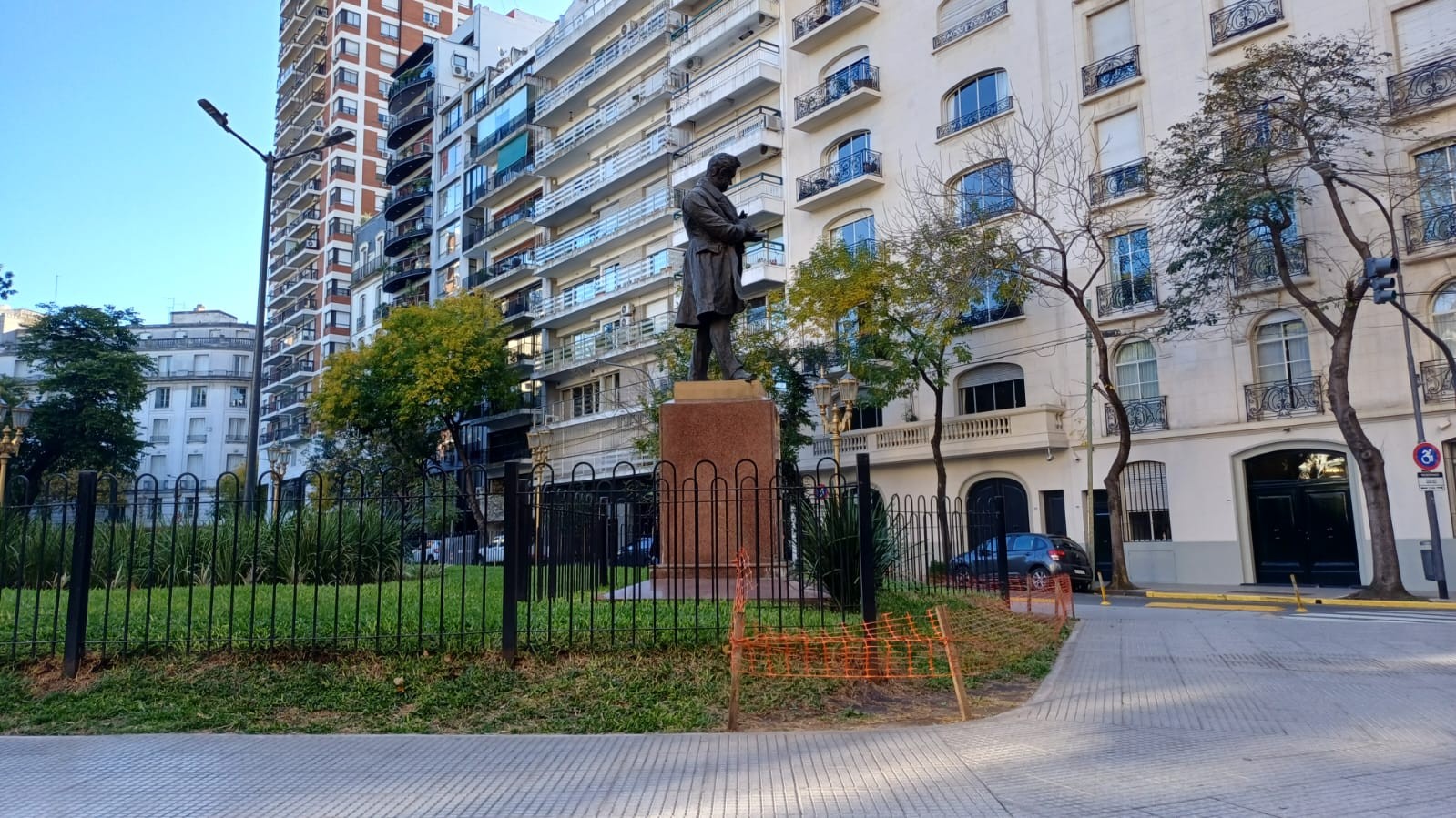 Plazoleta Blas Parera