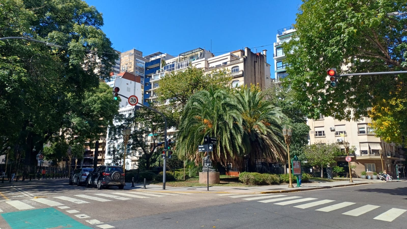 Plazoleta Enrique Udaondo