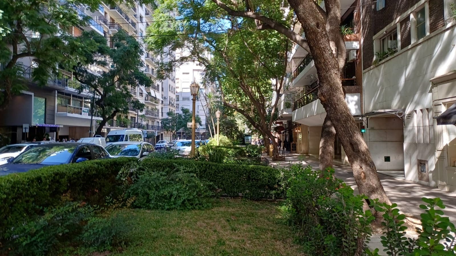 Paseo Arquitecto Arturo J. Dubourg