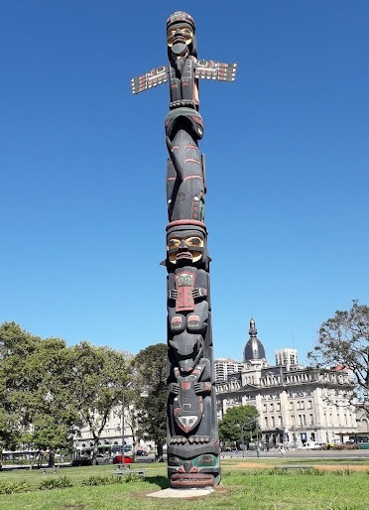 Tótem canadiense