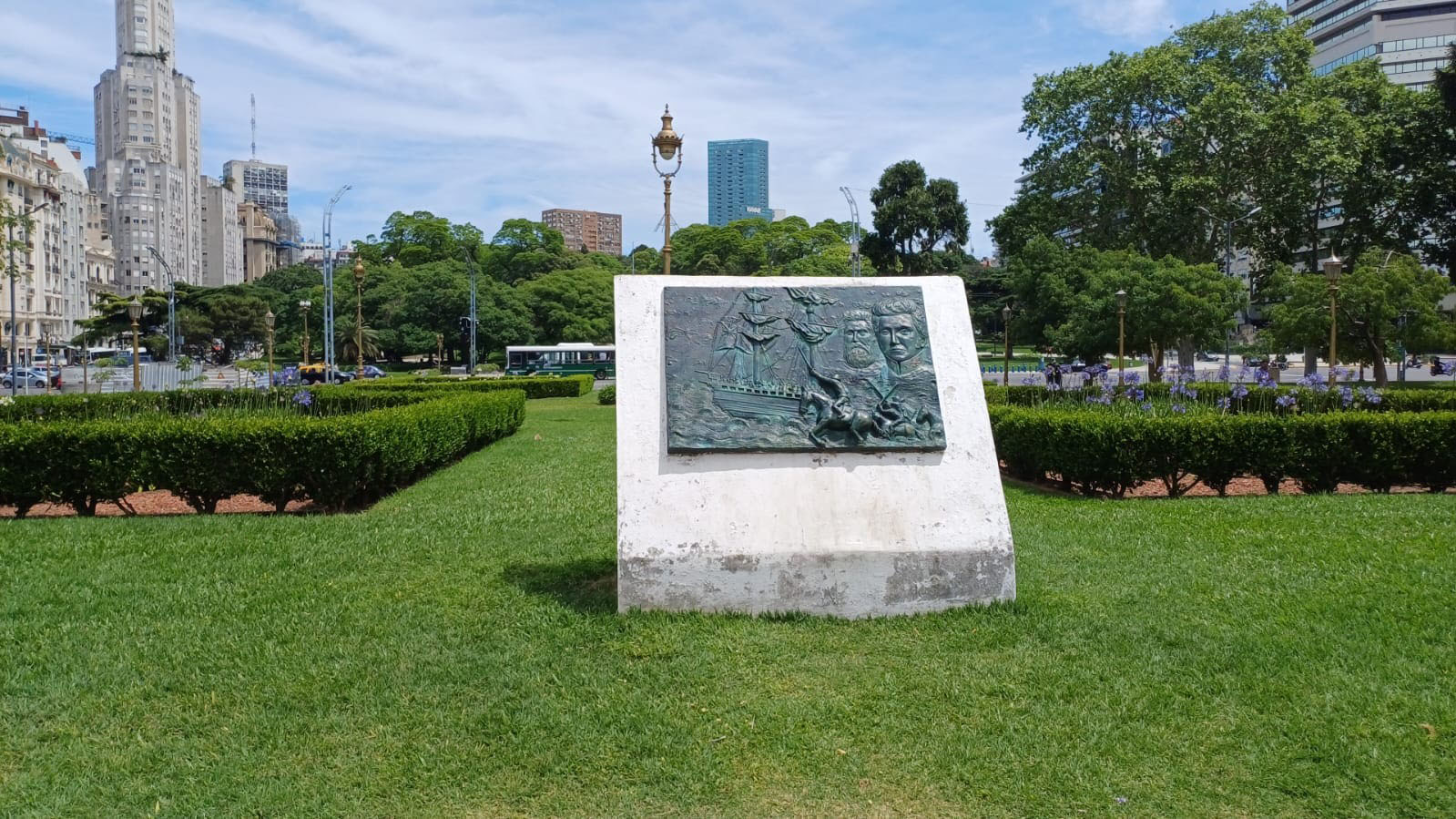 Plaza Fuerza Aérea Argentina