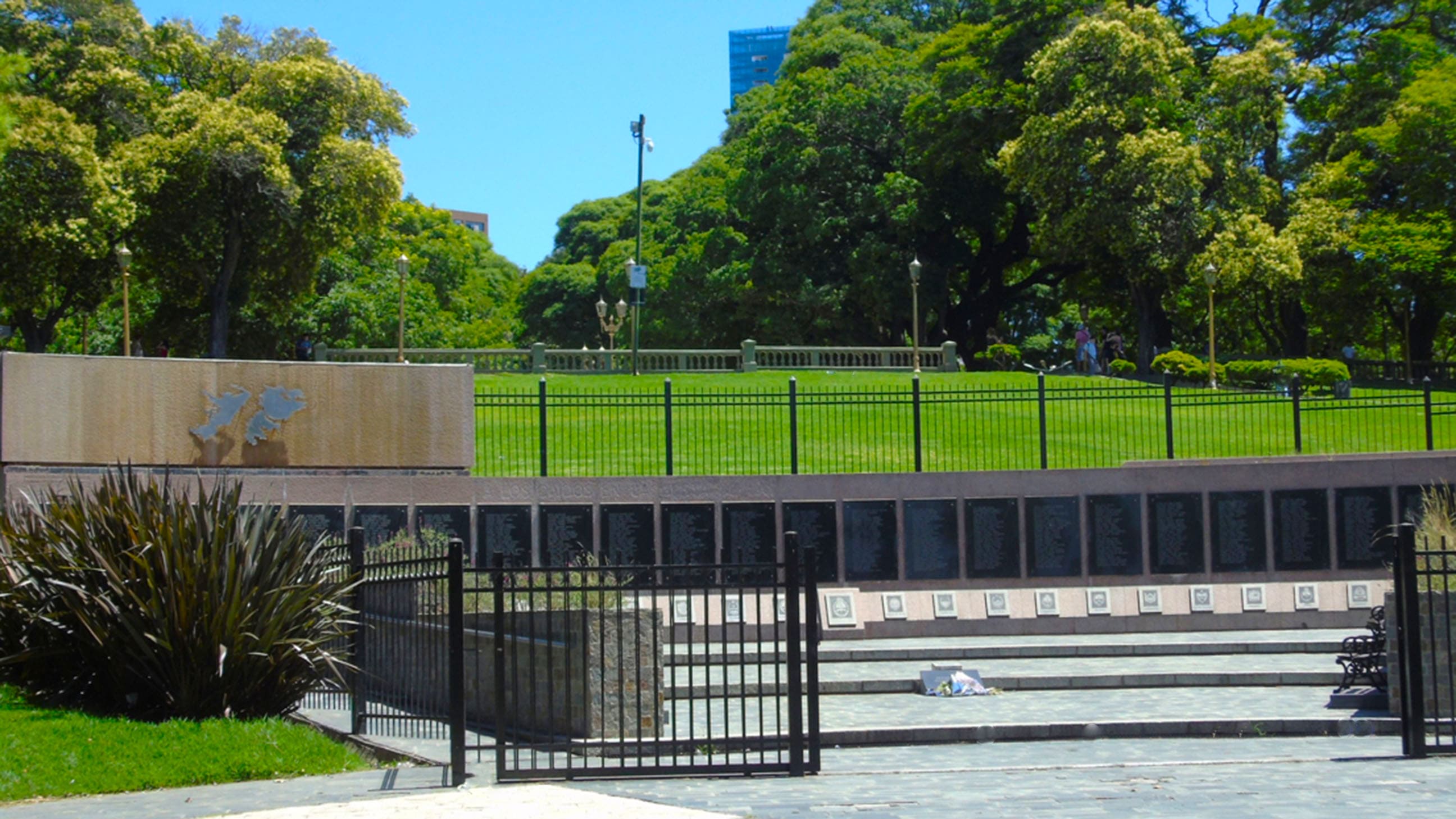 Plaza Libertador Gral. San Martín