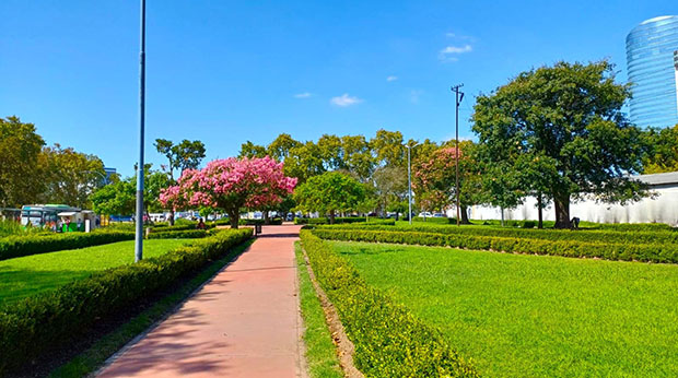 Plaza Salvador María Del Carril