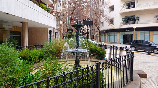 Plazoleta Paul Percy Harris