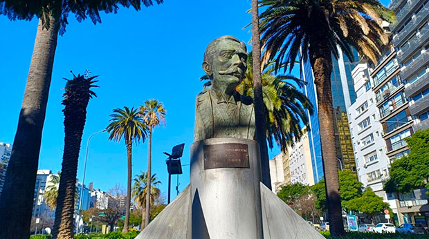 Plazoleta Pierre de Coubertin