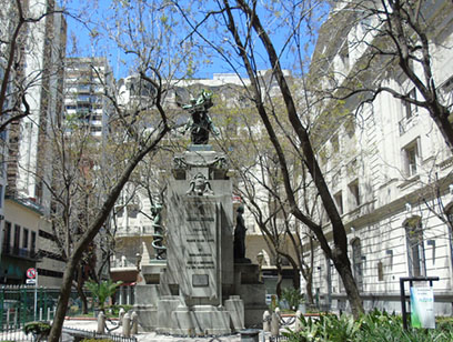 Plazoleta Suipacha