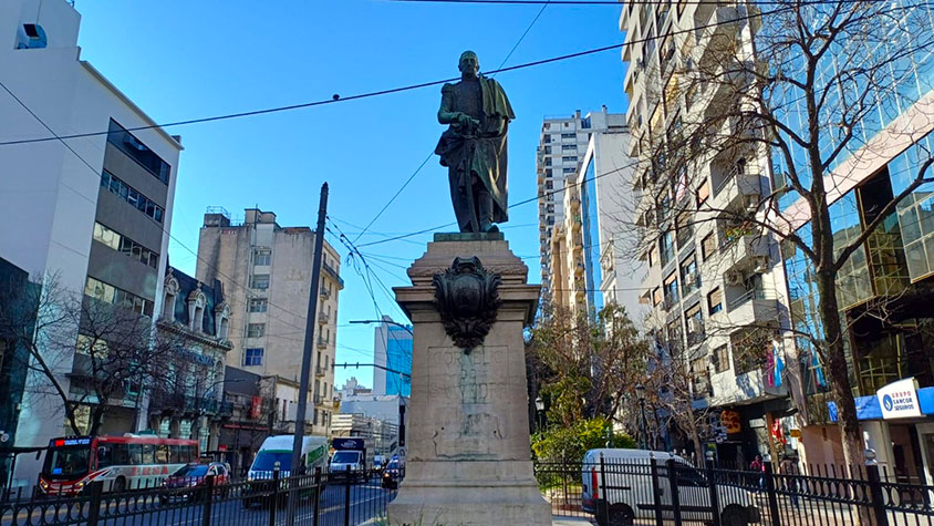 Plazoleta Reg. I de Patricios